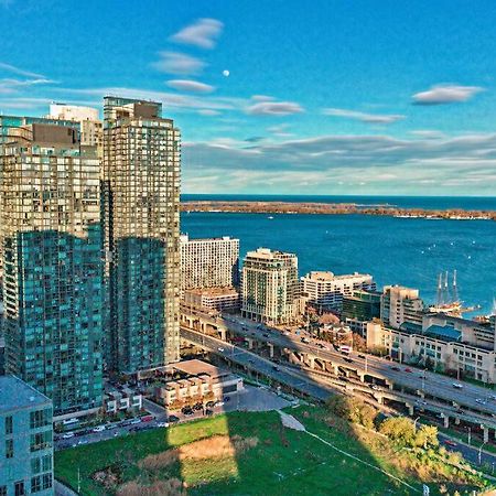 Guestic At Cityplace - Lake View & One Free Parking Toronto Eksteriør bilde